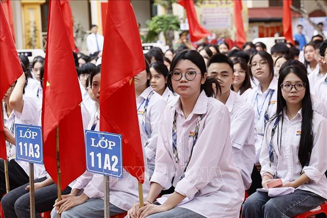 Học sinh Trường THPT Lê Quý Đôn, tỉnh Hưng Yên dự lễ khai giảng năm học 2026 - 2027. Ảnh: Doãn Tấn - TTXVN