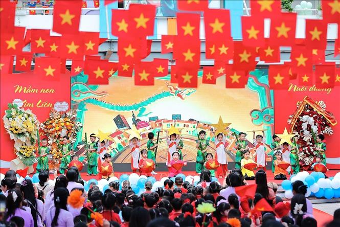 Quang cảnh lễ Khai giảng năm học mới tại Trường mầm non Kim Liên (Hà Nội). Ảnh: Lê Đông - TTXVN