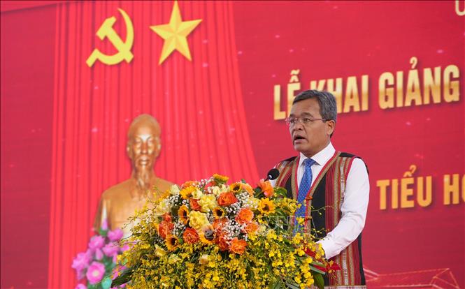 Bí thư Tỉnh ủy Quảng Ngãi Hồ Văn Niên phát biểu tại Lễ Khai giảng. Ảnh: Cao Nguyên - TTXVN