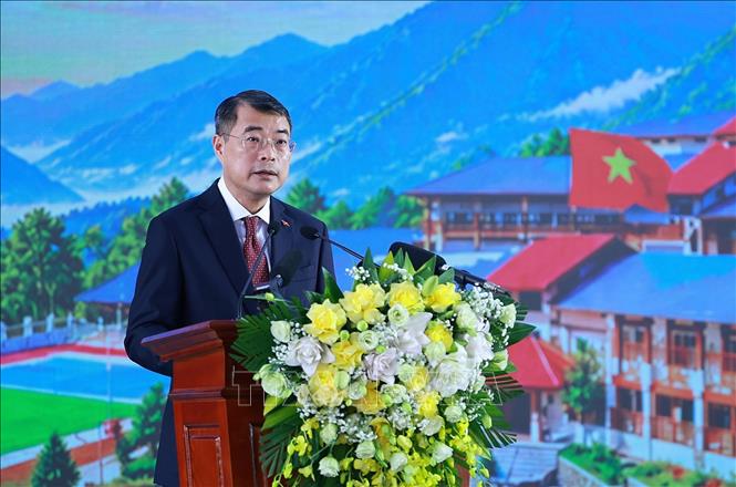 Thủ tướng Lê Minh Hưng phát biểu tại Lễ khai giảng năm học 2026 - 2027 của Trường Phổ thông nội trú liên cấp Tiểu học và Trung học cơ sở Mường Khương, xã Mường Khương, tỉnh Lào Cai. Ảnh: Dương Giang – TTXVN
