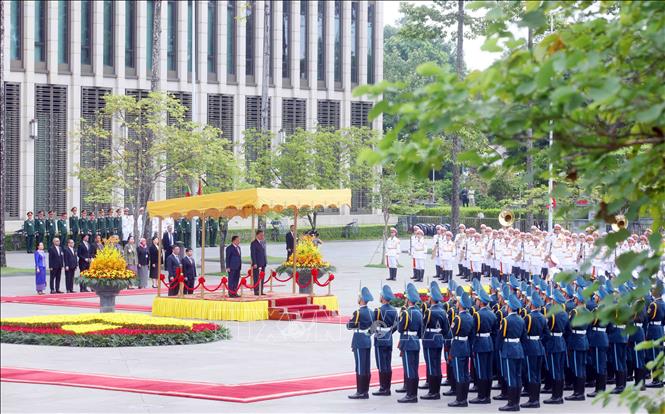 Lễ đón trọng thể Tổng thống Cộng hòa Liên bang Myanmar Min Aung Hlaing và Phu nhân thăm chính thức Việt Nam. Ảnh: Phạm Kiên - TTXVN