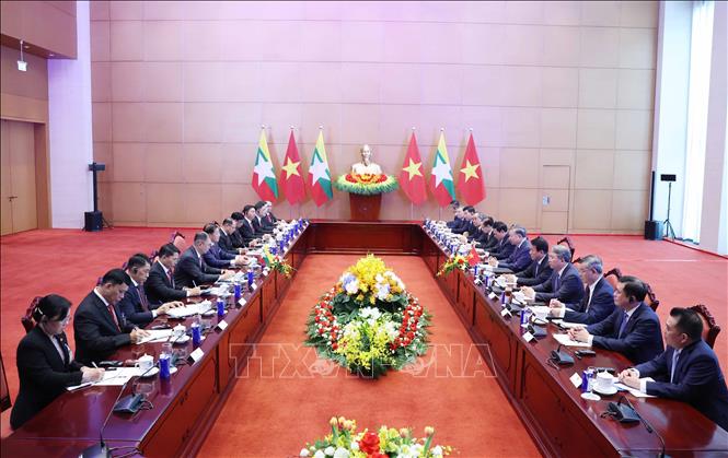 Tổng Bí thư, Chủ tịch nước Tô Lâm và Tổng thống Myanmar Min Aung Hlaing hội đàm. Ảnh: Thống Nhất – TTXVN