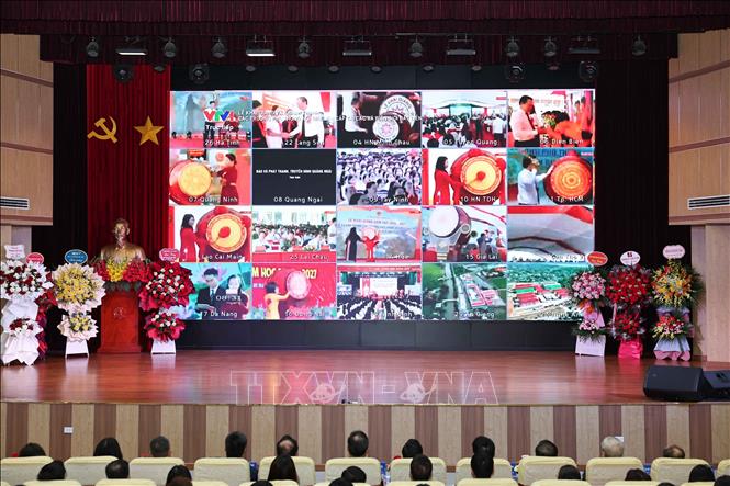 Theo dõi Lễ khai giảng truyền hình trực tiếp từ Trường Đại học Sư phạm Hà Nội. Ảnh: Thanh Tùng - TTXVN 