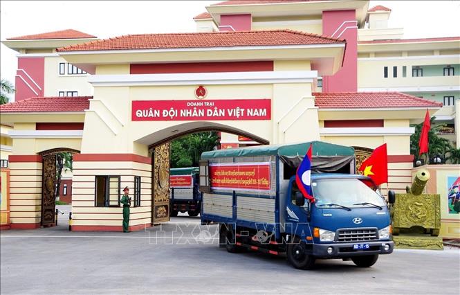 Đội tìm kiếm, quy tập hài cốt liệt sĩ số 1 lên đường thực hiện nhiệm vụ. Ảnh: TTXVN phát