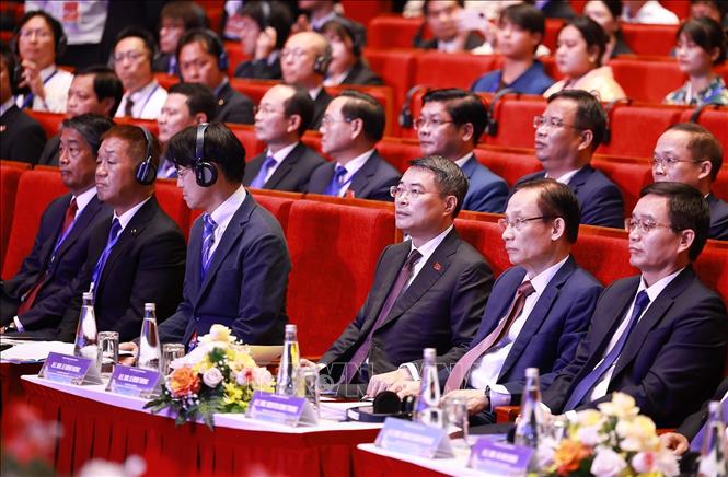 Thủ tướng Lê Minh Hưng và các đại biểu dự Diễn đàn Hợp tác địa phương Việt Nam - Nhật Bản năm 2026 tại thành phố Huế. Ảnh: Dương Giang – TTXVN 
