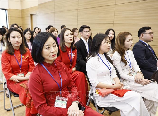 Cộng đồng người Việt Nam tại Hàn Quốc dự cuộc gặp gỡ. Ảnh: Doãn Tấn - TTXVN 