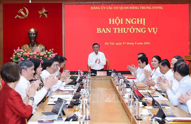 Đồng chí Trần Cẩm Tú, Uỷ viên Bộ Chính trị, Thường trực Ban Bí thư, Bí thư Đảng uỷ các cơ quan Đảng Trung ương phát biểu chỉ đạo Hội nghị. Ảnh: Phương Hoa - TTXVN