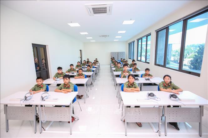 Trường Văn hóa Công an nhân dân IV tại Tây Ninh trở thành mái nhà chung của những học sinh có hoàn cảnh đặc biệt trong năm học đầu tiên. Ảnh: Giang Phương - TTXVN