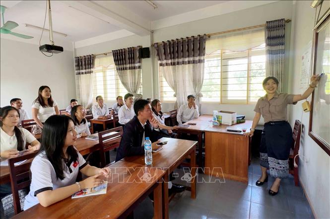  Lớp dự bị tiếng Việt cho cán bộ người Lào do cô Lanny Phetnion giảng dạy tại Khoa tiếng Việt, Đại học Quốc gia Lào. Ảnh: Đỗ Bá Thành - TTXVN 