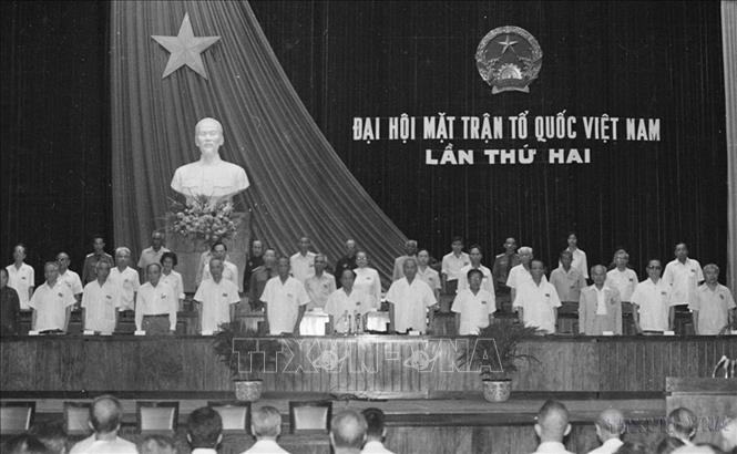 Từ 12-14/5/1983, tại Hội trường Ba Đình (Hà Nội) khai mạc Đại hội Đại biểu toàn quốc Mặt trận Tổ quốc Việt Nam lần thứ II, Chủ tịch danh dự là ông Hoàng Quốc Việt, Chủ tịch - Kiến trúc sư Huỳnh Tấn Phát. Ảnh: Kim Hùng - TTXVN