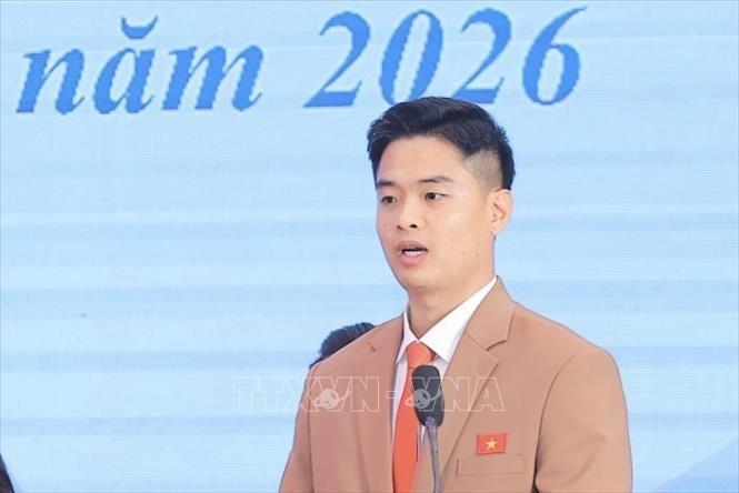 Xạ thủ Phạm Quang Huy đại diện VĐV tham dự ASIAD 20 phát biểu. Ảnh: Minh Quyết - TTXVN 