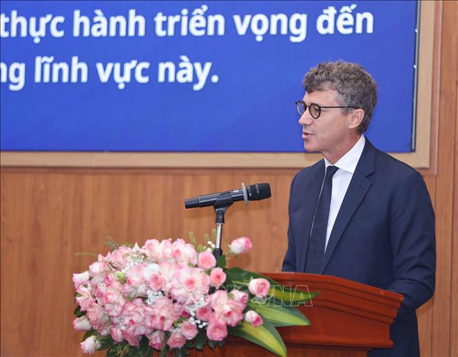 Ông Jonathan Baker, Trưởng đại diện Văn phòng UNESCO tại Việt Nam phát biểu. Ảnh: Thanh Tùng - TTXVN