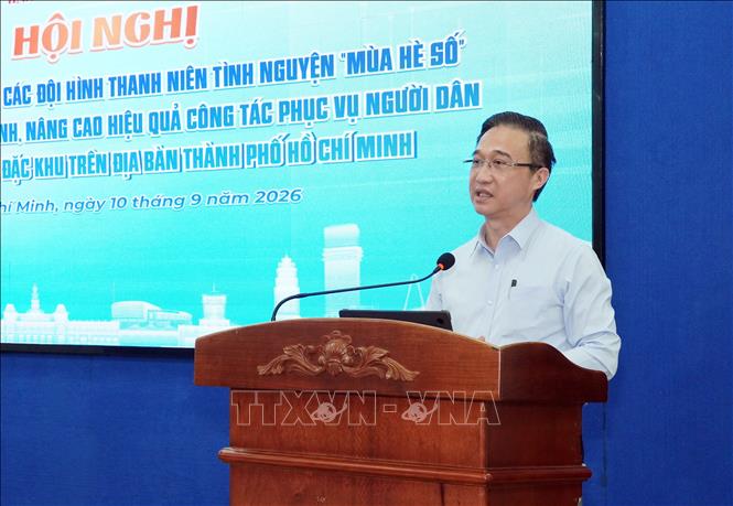 Ông Đặng Minh Thông, Phó Bí thư Thành ủy TP. Hồ Chí Minh, phát biểu tại hội nghị. Ảnh: Trung Tuyến - TTXVN