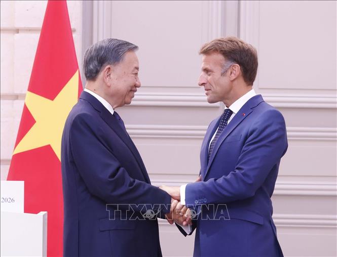 Tổng Bí thư, Chủ tịch nước Tô Lâm và Tổng thống Pháp Emmanuel Macron. Ảnh: Thống Nhất – TTXVN