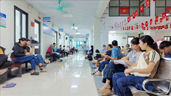 Trung tâm Y tế Yên Lạc xây dựng môi trường xây dựng môi trường không khói thuốc, tạo môi trường khám, chữa bệnh an toàn, văn minh và thân thiện. Ảnh: Nguyễn Thảo - TTXVN