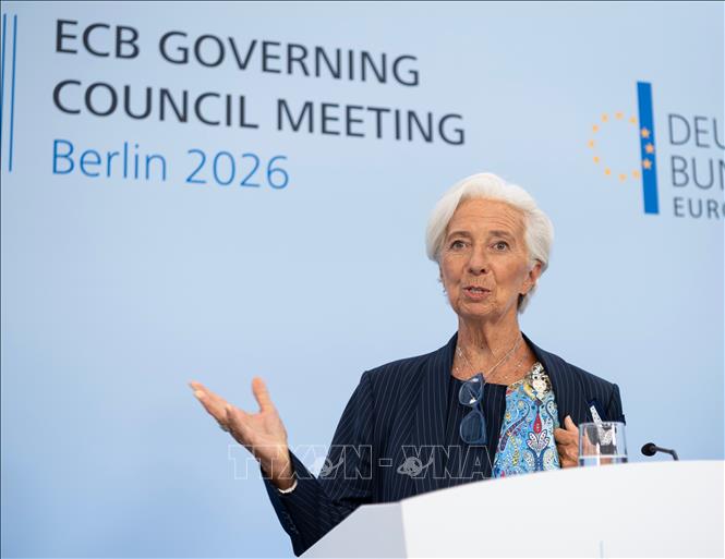 Ngày 10/9/2026, Ngân hàng Trung ương châu Âu (ECB) quyết định tăng lãi suất cơ bản thêm 0,25 điểm phần trăm, lên 2,5%, trong bối cảnh xung đột tại Trung Đông khiến chi phí năng lượng gia tăng, làm dấy lên lo ngại về nguy cơ lạm phát. Ảnh: THX/TTXVN phát