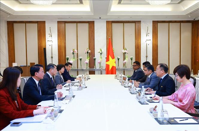 Thủ tướng Lê Minh Hưng tiếp ông Sanjay Dhawan, Phó Chủ tịch Tập đoàn ACME của Ấn Độ. Ảnh: Dương Giang – TTXVN 