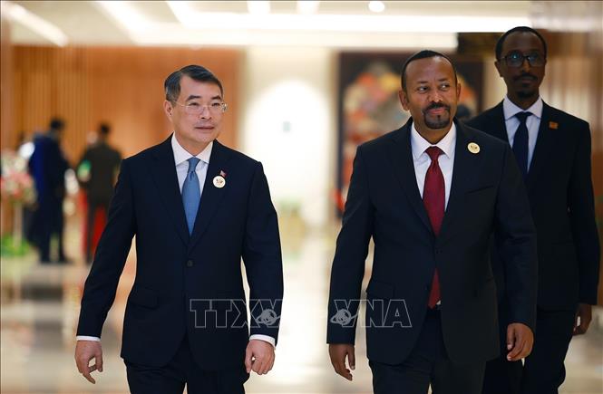 Thủ tướng Lê Minh Hưng gặp Thủ tướng Ethiopia Abiy Ahmed. Ảnh: Dương Giang – TTXVN
