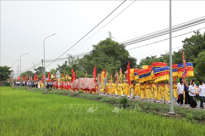 Nghi thức rước Bằng công nhận Baỏ vật quốc gia “Bộ khắc ma nhai 18 vị La Hán động Liên Hoa – chùa Phong Phú