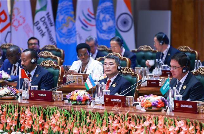 Thủ tướng Lê Minh Hưng tham dự phiên họp Hội nghị thượng đỉnh BRICS lần thứ 18 về “Tự cường, đổi mới sáng tạo, hợp tác và phát triển bền vững: Định hình tương lai tăng trưởng bao trùm toàn cầu”. Ảnh: Dương Giang – TTXVN
