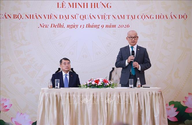 Đại sứ Việt Nam tại Ấn Độ Trịnh Minh Mạnh phát biểu. Ảnh: Dương Giang-TTXVN