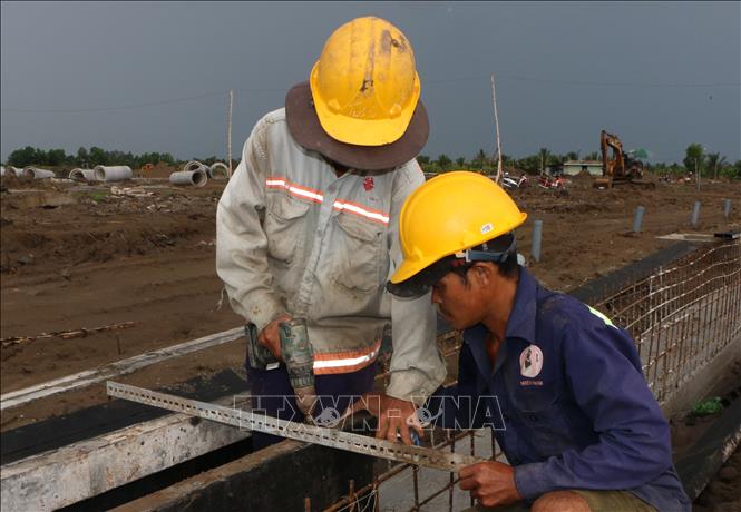 Dự án Khu tái định cư phường IV Vị Thanh (phường Vị Tân) thời gian qua chậm tiến độ đang được ngành chức năng, địa phương khắc phục nhằm đảm bảo giải ngân đạt kế hoạch. Ảnh: Duy Khương – TTXVN