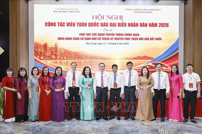 Chủ tịch Quốc hội Trần Thanh Mẫn với đại biểu dự hội nghị. Ảnh: Doãn Tấn - TTXVN