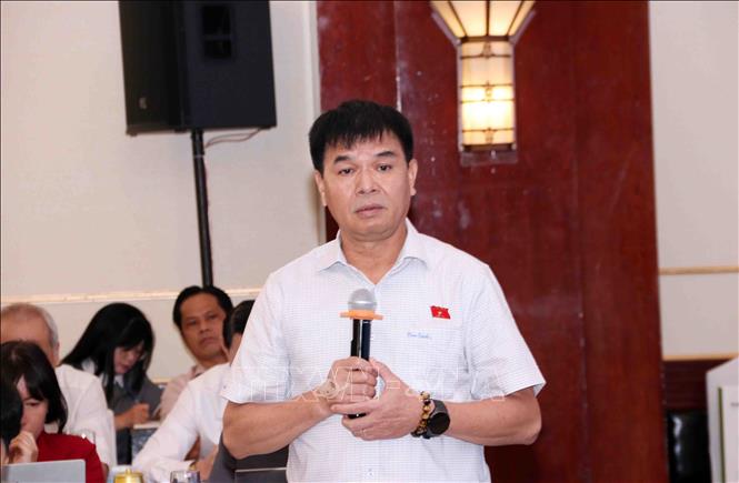 Ông Nguyễn Hữu Toàn, Phó Chủ nhiệm Ủy ban Kinh tế và Tài chính của Quốc hội, góp ý Dự án Luật Đất đai (sửa đổi). Ảnh: Xuân Khu-TTXVN