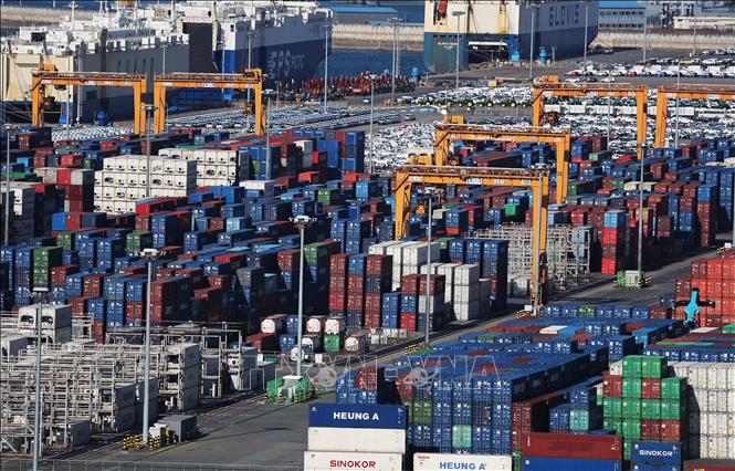 Cảng hàng hóa ở Pyeongtaek, Hàn Quốc. Ảnh: Yonhap/TTXVN phát