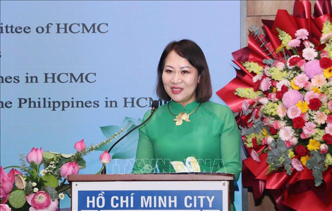 Bà Phan Thị Hồng Xuân, Chủ tịch Hội hữu nghị Việt Nam - Đông Nam Á Thành phố Hồ Chí Minh phát biểu tại buổi lễ. Ảnh: Xuân Khu - TTXVN