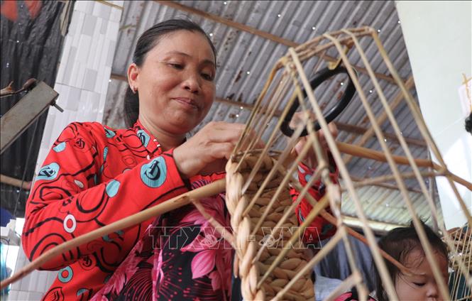 Các chương trình hỗ trợ lan tỏa sâu rộng giúp phụ nữ nông thôn phát triển kinh tế, ổn định cuộc sống. Ảnh: Nguyễn Hằng - TTXVN