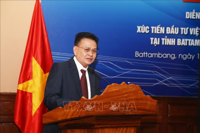 Phó Tỉnh trưởng tỉnh Battambang, ông Tep Hon phát biểu khai mạc diễn đàn. Ảnh: Minh Hưng - PV TTXVN tại Campuchia