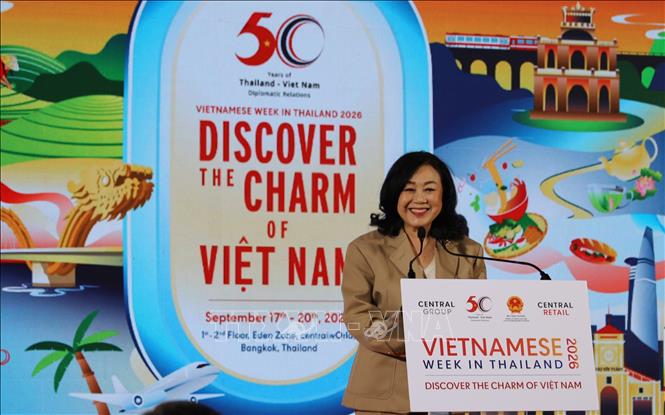 Bà Wallaya Chirathivat, Chủ tịch Central Group, bày tỏ tự hào về hành trình 8 năm đồng hành cùng sự kiện Tuần hàng Việt Nam tại Thái Lan. Ảnh: Đỗ Sinh - P/v TTXVN tại Thái Lan 