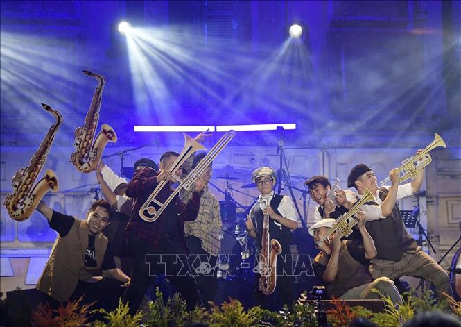 Thông qua chuỗi hoạt động Liên hoan để mở rộng khả năng tiếp cận Jazz tới đông đảo công chúng và đưa các hoạt động nghệ thuật đến gần hơn với đời sống đô thị Hà Nội. Ảnh: Khánh Hoà - TTXVN 