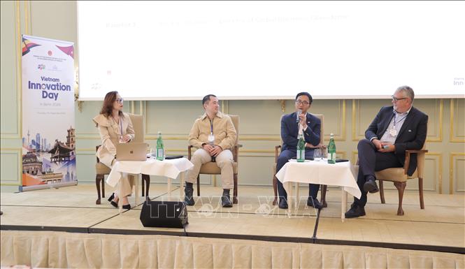 Phiên thảo luận tại sự kiện Ngày Đổi mới sáng tạo Việt Nam 2026. Ảnh: Thu Hằng - PV TTXVN tại Đức