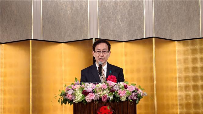 Thứ trưởng Bộ Ngoại giao Nhật Bản Namazu Hiroyuki phát biểu chào mừng sự kiện. Ảnh: Bùi Hà - PV TTXVN tại Nhật Bản