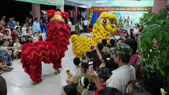 Chương trình “Đêm Hội Trăng Rằm” tại Tổ dân phố Hòa Mỹ 2, phường Hòa Khánh (Đà Nẵng). ẢNh: Anh Dũng - TTVXN