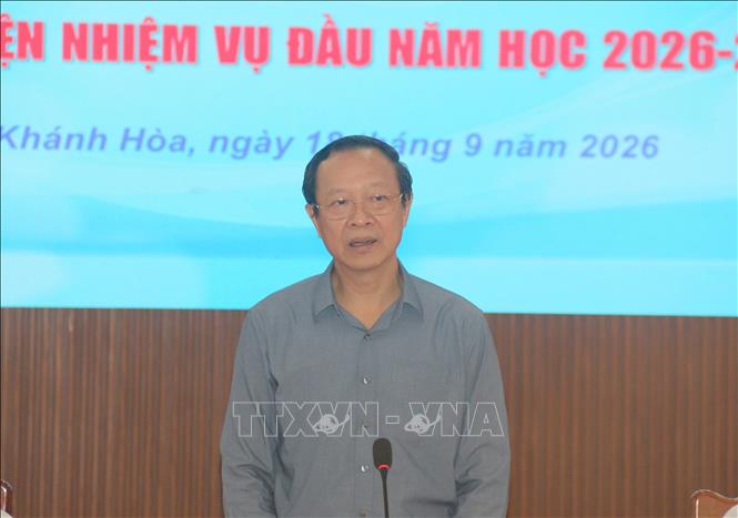 Thứ trưởng Thường trực Bộ Giáo dục và Đào tạo Phạm Ngọc Thưởng phát biểu chỉ đạo tại buổi làm việc với tỉnh Khánh Hòa. Ảnh: Phan Sáu - TTXVN