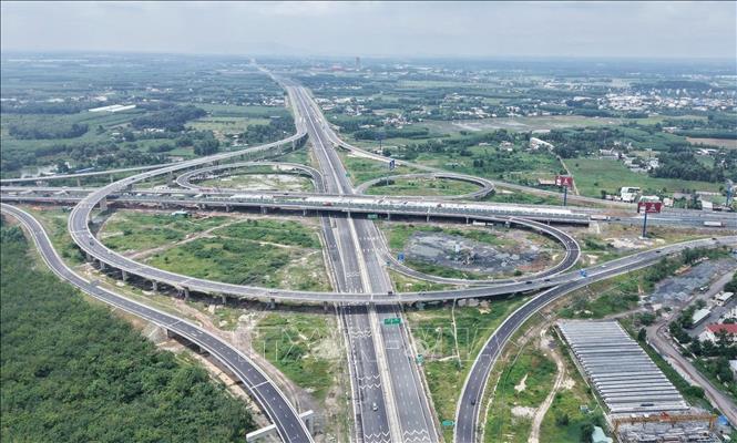 Nút giao Long Thành trên tuyến cao tốc Biên Hòa - Vũng Tàu. Ảnh: Công Phong - TTXVN