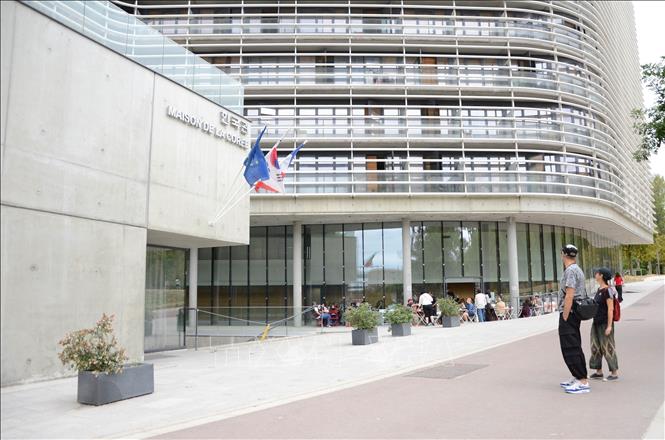 Nhà Hàn Quốc tại Cư xá Đại học Quốc tế Paris, một trong những công trình được xây dựng trong giai đoạn mở rộng gần đây của Cư xá. Ảnh: Hữu Chiến - PV TTXVN tại Pháp