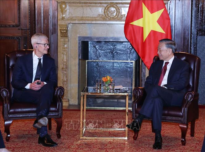 Tổng Bí thư, Chủ tịch nước Tô Lâm tiếp ông Tim Cook, Chủ tịch điều hành Tập đoàn Apple. Ảnh: Thống Nhất – TTXVN
