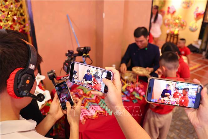 Phiên livestream 