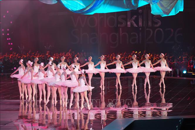 Nghệ sĩ biểu diễn tại lễ khai mạc Kỳ thi Kỹ năng nghề thế giới (WorldSkills) 2026 ở Thượng Hải, Trung Quốc ngày 22/9/2026. Ảnh: THX/TTXVN phát