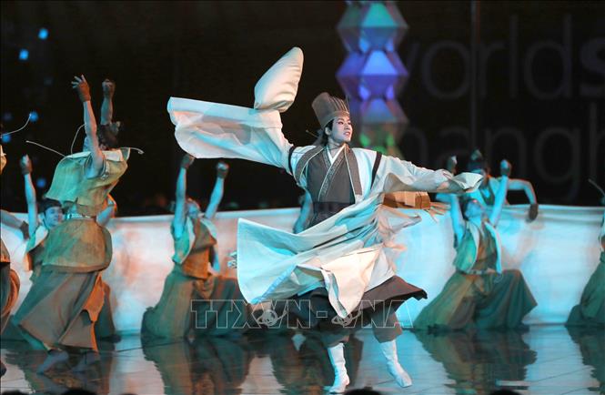 Nghệ sĩ biểu diễn tại lễ khai mạc Kỳ thi Kỹ năng nghề thế giới (WorldSkills) 2026 ở Thượng Hải, Trung Quốc ngày 22/9/2026. Ảnh: THX/TTXVN phát