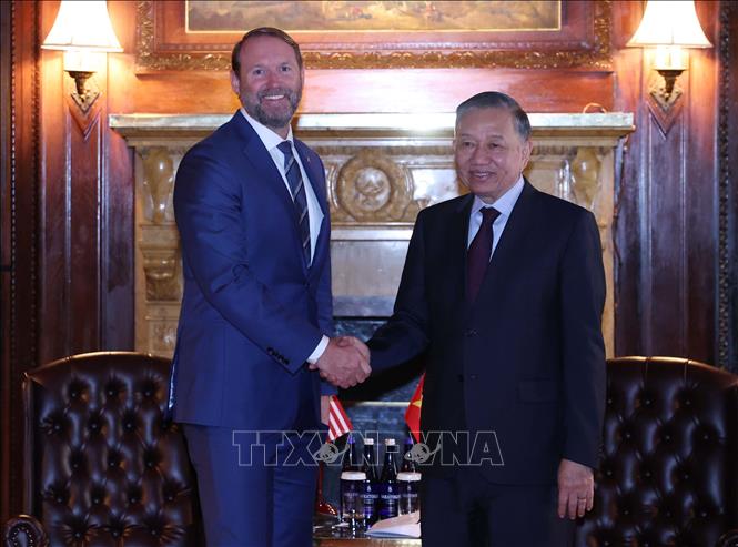 Tổng Bí thư, Chủ tịch nước Tô Lâm tiếp ông William Nathan Franklin, Chủ tịch kiêm Nhà sáng lập Tập đoàn Pacifico Energy. Ảnh: Thống Nhất – TTXVN