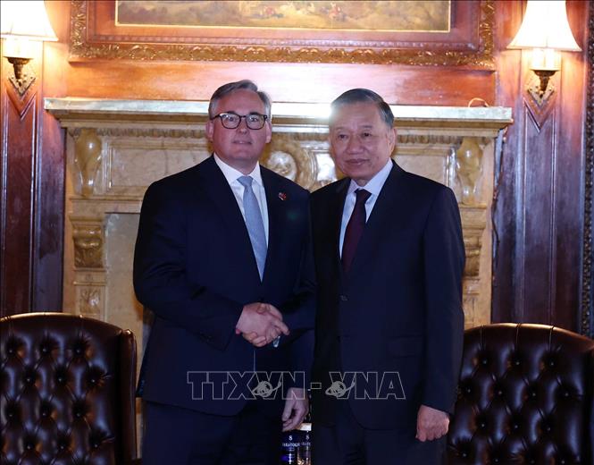 Tổng Bí thư, Chủ tịch nước Tô Lâm tiếp ông Eric M. Hambly, Chủ tịch kiêm Tổng Giám đốc điều hành, Thành viên Hội đòng quản trị Tập đoàn Murphy Oil. Ảnh: Thống Nhất – TTXVN