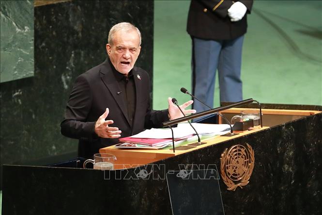 Tổng thống Iran Masoud Pezeshkian phát biểu tại kỳ họp ĐHĐ LHQ ở New York (Mỹ) ngày 23/9/2026. Ảnh: THX/TTXVN phát