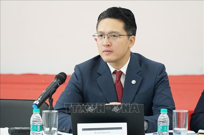 Ông Đoàn Quý Linh - Phó Trưởng Ban quản lý các Khu công nghệ cao và Khu công nghiệp thành phố Hà Nội - chía sẻ về tiềm năng của Việt Nam và những ưu tiên thúc đẩy hợp tác công nghệ cao với phía Ấn Độ.Ảnh: Vũ Hà - Pv TTXVN tại Ấn Độ