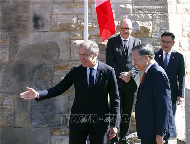 Thủ tướng Canada Mark Carney đón Tổng Bí thư, Chủ tịch nước Tô Lâm. Ảnh: Thống Nhất – TTXVN