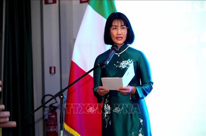 Đại sứ Việt Nam tại Italy Nguyễn Phương Anh phát biểu tại sự kiện. Ảnh: Hải Linh - PV TTXVN tại Italy